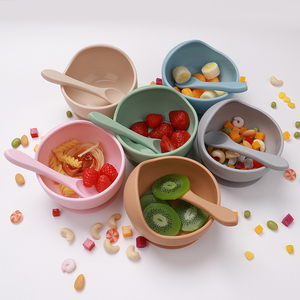 Bol d'alimentation pour bébé en silicone à motif <span class=keywords><strong>de</strong></span> dessin animé, qualité alimentaire, avec fonction d'aspiration - Product Image 4