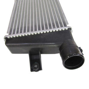 ピックアップ用自動車部品インタークーラー三菱L200パジェロスポーツMN135001 - Product Image 3