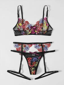 Женский эротический кружевной бюстгальтер + трусики + подвязки - Product Image 6