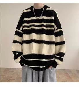 Pull rayé <span class=keywords><strong>d</strong></span>écontracté et ample pour homme, style rétro, ambiance automne-hiver, style <span class=keywords><strong>couple</strong></span>, haut tricoté chaud - Product Image 1