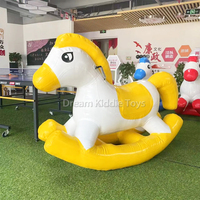 Jouet gonflable commercial de cheval à bascule de PVC pour le jeu extérieur d'amusement d'enfants avec le cheval flottant durable