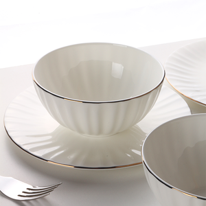 <span class=keywords><strong>Service</strong></span> <span class=keywords><strong>de</strong></span> <span class=keywords><strong>table</strong></span> moderne en <span class=keywords><strong>porcelaine</strong></span> blanche gaufrée, 18 pièces, avec bord <span class=keywords><strong>doré</strong></span> - Product Image 3