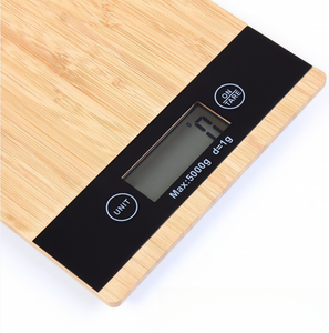 Balance de cuisine numérique en bambou de 5kg alimentée par batterie balance de pesée électronique en bois pour l'alimentation et la cuisine - Product Image 4