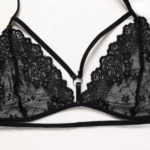 Conjunto de Lingerie Erótica Feminina Sharicca 2 Peças, Sutiã Halter de Renda e Tanga Transparente Floral Preta - Product Image 4