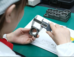 Pièce automobile <span class=keywords><strong>CNC</strong></span> de haute précision Usinage <span class=keywords><strong>CNC</strong></span> personnalisé Fer Cuivre Aluminium Acier inoxydable Divers matériaux métalliques Produits de quincaillerie - Product Image 4