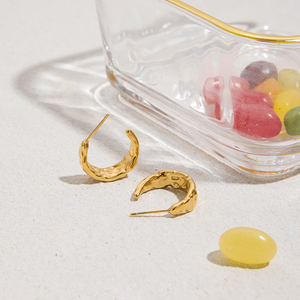 <span class=keywords><strong>Orecchini</strong></span> a Cerchio Minimalisti J&D Fashion, Placcati in Oro 18K, Acciaio Inossidabile, Design Classico con Texture a Martello - Product Image 5