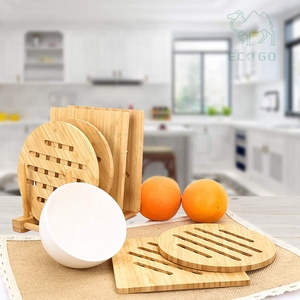 Dessous de plat en bambou résistant à la chaleur à motif creux support de tapis de pot en bois - Product Image 2
