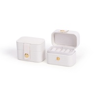 Petite boîte à bijoux portable pour un usage quotidien Boucles d'oreilles à clipser Stockage de bibelots pour bagues et outils de bijoux Emballage d'équipement