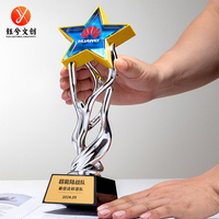 Trophée carré en cristal torsadé personnalisé, imprimé UV, gravé au laser, récompense étoile pour employés de réunion annuelle d'entreprise
