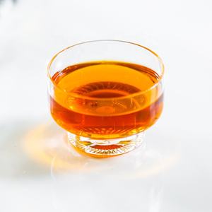 كوب تيمور أفوجاتو الزجاجي: تصميم كلاسيكي لأكواب الشاي والصحون - Product Image 3