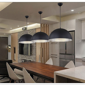 Luminaire suspendu en forme de globe métallique pour la maison, salle à manger, dôme noir et or, luminaires suspendus commerciaux pour restaurant - Product Image 4