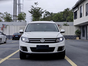 Auto Usata di Alta Qualità, Seconda Mano, Ben Tenuta, <span class=keywords><strong>Volkswagen</strong></span> <span class=keywords><strong>Tiguan</strong></span> <span class=keywords><strong>2015</strong></span> 1.8TSI Automatica 2WD SUV con Allestimento Lusso - Product Image 2