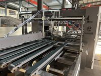 Máquina Automática para Coser y Pegar Cajas de Cartón