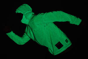 <span class=keywords><strong>Tissu</strong></span> <span class=keywords><strong>phosphorescent</strong></span> luminescent lueur dans le <span class=keywords><strong>tissu</strong></span> foncé Glwing Green Color Glow Material pour vêtements - Product Image 4