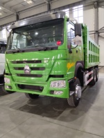 Camion à benne basculante 6x4 Carburant diesel Poids brut du véhicule Euro 6 Weichai 6x4 Camion à segment gauche