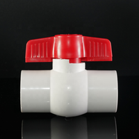Penjualan terlaris katup bola UPVC kustom dengan pegangan kupu-kupu 1/2 "untuk 2" ukuran penuh katup bola plastik