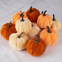 Sortierte Herbst-Baumwollstoff Mini 3D Plüsch-Kürbisse Künstliche Ornamente Thanksgiving Halloween Heim Tisch Kamin Erntedeko