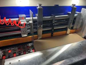 Giá tốt nhất tự động hộp sóng cho máy in flexo slotter kiêm Die-Cutter chì cạnh loại tông máy in Die-Cutter <span class=keywords><strong>Stacker</strong></span> - Product Image 2