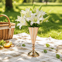 Support à fleurs en métal de style européen, centre de table de mariage, vase trophée, décoration de table pour hôtel