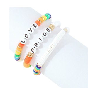 Brazaletes de moda Juego de 3 piezas Nombre personalizable Pulsera de arco iris de amor de cerámica suave - Product Image 6