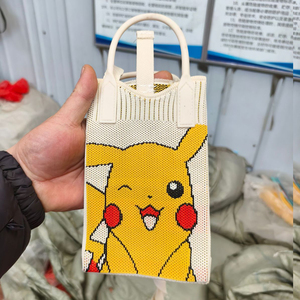 <span class=keywords><strong>Borsa</strong></span> per telefono in maglia colorata con design a cavallo dei cartoni animati e tema soldi fortunati per donna - Product Image 5