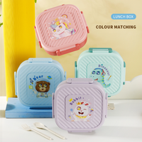 Op maat gemaakte babyblauwe Japanse bento box, vaatwasserbestendig, 1300ml, BPA-vrij, lekvrij, magnetronbestendig, kinderlunchbox met bestek