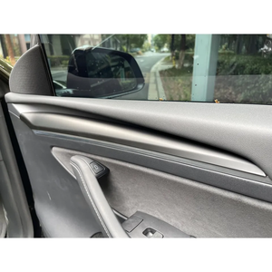 Garniture centrale <span class=keywords><strong>de</strong></span> <span class=keywords><strong>porte</strong></span> avant Perfect Fit pour Tesla Model Y |   Noir brillant / Aspect carbone / Noir mat <span class=keywords><strong>de</strong></span> haute qualité - Product Image 6
