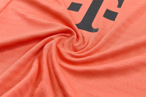 ชุดฟุตบอลฤดูใบไม้ร่วง-ฤดูหนาว 25/26 มิวนิก ชุดฝึกซ้อมแบบซิปครึ่งตัว แขนยาว ระบายอากาศได้ดี ชุดกีฬา ชุดฟุตบอล - Product Image 3