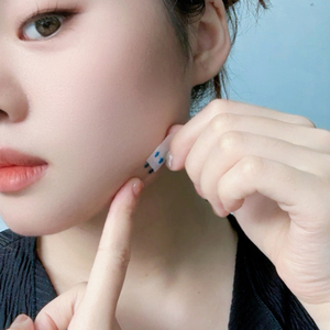 クロスボーダー供給医療グレードCE認定遠赤外線消毒マットフェイス修理ステッカーTrembles Invisible V Small - Product Image 1