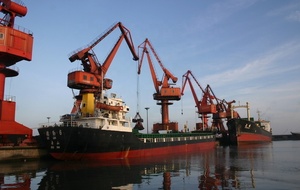 ท่าเรือโหลดและขนถ่าย40T แบบมืออาชีพเครนพอร์ทัลสี่ลิงค์สำหรับการเดินทาง - Product Image 4