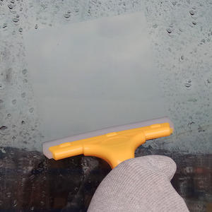 <span class=keywords><strong>Lame</strong></span> d'essuie-glace en silicone raclette personnalisable outil de nettoyage de pare-brise de fenêtre de voiture pour usage domestique OEM/ODM - Product Image 6