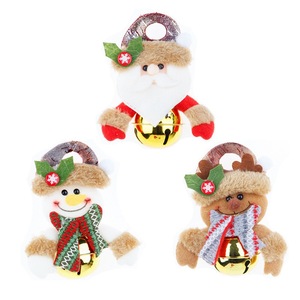 Ensemble d'ornements en peluche de Noël Cloches Père Noël Bonhomme de neige Renne Arbre Décorations Festive Noël Ornements suspendus pour décor de vacances - Product Image 1