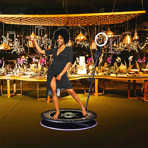 บูธภาพถ่าย360เทคโนโลยีใหม่2025ใช้เป็นคลังสินค้าในสหรัฐสำหรับงานแต่งงานบูธถ่ายภาพ360องศา - Product Image 1