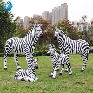 Sculpture de zèbre grandeur nature en résine sur le thème du safari en plein air, sculpture animale - Product Image 5
