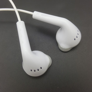 Téléphones mobiles à succès, écouteurs intra-auriculaires <span class=keywords><strong>5830</strong></span>, casque filaire d'origine avec commande intégrée, écouteurs mains libres pour <span class=keywords><strong>Samsung</strong></span> - Product Image 4