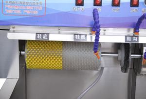 Macchina Spazzolatrice Semiautomatica Commerciale con Riscaldamento per Negozi di Lavaggio Scarpe e Fabbriche di Lavaggio a Secco per Calzaturifici - Product Image 2