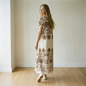 Vestido Casual Personalizado Hecho en China, Estilo Europeo Americano, Holgado, <span class=keywords><strong>Talla</strong></span> Grande, Cuello en V, Manga Corta, Diseño Estampado para Mujer - Product Image 2