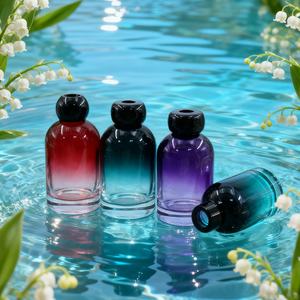 ขวดแก้วไล่สีขนาด 100 มล. 150 มล. 200 มล. สำหรับน้ำหอมอโรมาเธอราพี  แบบขวดเปล่าสีดำสำหรับใส่ก้านไม้หอม  ขายส่งสำหรับใช้ในบ้าน - Product Image 2