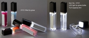 Brillo Labial Lucidalabbra con Luz LED, Envase de Plástico de 6.5ml, Cosmético al por Mayor - Product Image 6