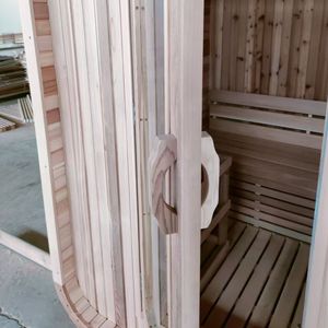 Sauna à vapeur extérieur pour 2 personnes avec fenêtres en traverse, poêle à bois traditionnel, construction en bois massif, cèdre rouge/hemlock, 6 kW - Product Image 6