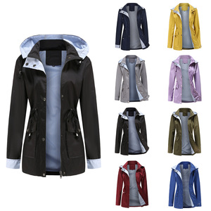 2024 nuevo para <span class=keywords><strong>Amazon</strong></span> cortavientos para mujer con sombrero desmontable chaqueta transfronteriza de carcasa suave para Otoño Invierno ropa de talla grande - Product Image 3