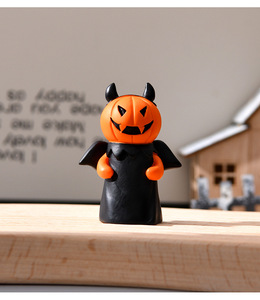 2025 nouveau Halloween sorcière diable Gentleman citrouille résine Figurines bureau décor ensemble 3 Pack pour la fête de famille - Product Image 6