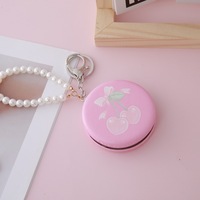 Cermin Rias Lipat Genggam Kecil Bergaya Girly dengan Motif Hati, Rantai Mutiara, dan Penutup Lipat, Bentuk Roti Bulat