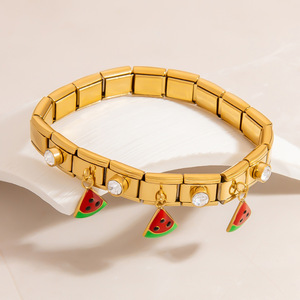 Bracelet à breloques en forme de fruits, plaqué or 18 carats, pendentif en strass, à porter au quotidien - Product Image 4