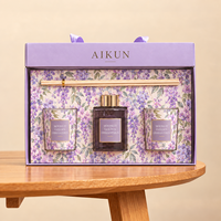 Coffret cadeau diffuseur de parfum et bougie parfumée Aikun Floral Glass Boxed avec l'arôme d'Osmanthus doré, deux bougies et bâtonnets diffuseurs