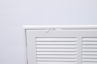 Grille d'aération HVAC au design moderne, diffuseur de sol carré en plastique et acier thermolaqué, sortie d'air pour système CVC RAF3020