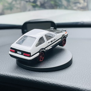 Venta al por mayor 1:64 <span class=keywords><strong>coches</strong></span> en <span class=keywords><strong>miniatura</strong></span> modelo de metal fundido a presión mini coche de aleación AE86 camión giratorio divertido coche decoración regalo juguete colección juguete - Product Image 4
