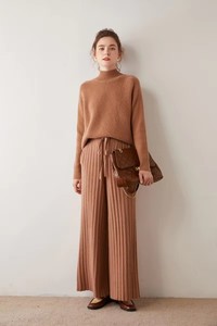 Conjunto de suéteres de talla grande para mujer de invierno, trajes de punto informales, Top de cuello alto de Cachemira de lana, <span class=keywords><strong>pantalones</strong></span> largos plisados, conjunto doble de 2 piezas - Product Image 2
