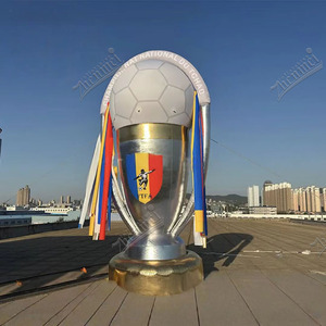 Надувной гигантский кубок Чемпионата мира Zhenmei: Золотая надувная модель кубка чемпиона на заказ для промоакций спортивных мероприятий - Product Image 3
