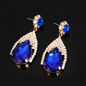 Yiwu, nuevos accesorios al por mayor, pendientes de diamantes de imitación multicolor de moda coreana, pequeños regalos de joyería para niñas <span class=keywords><strong>E133</strong></span> - Product Image 2